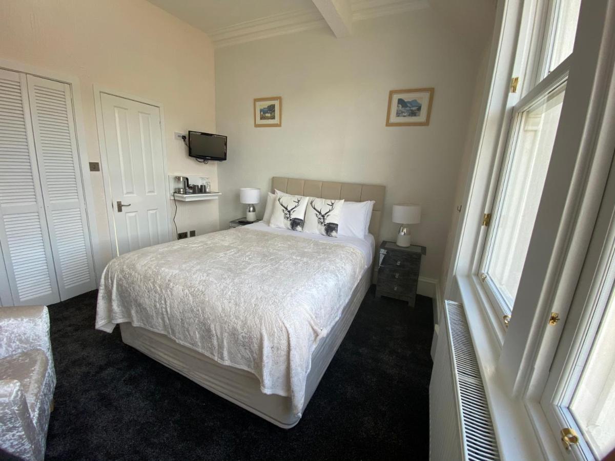 Bed and Breakfast Ashburn House à Fort William Extérieur photo